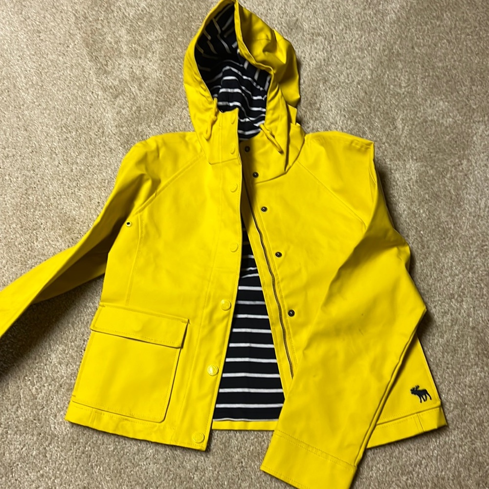 Abercrombie and Fitch yellow rain coat
